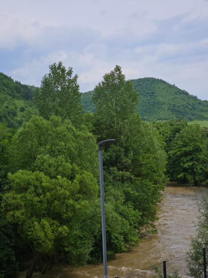 Adav Luxus Apartment Visoko Esterno foto