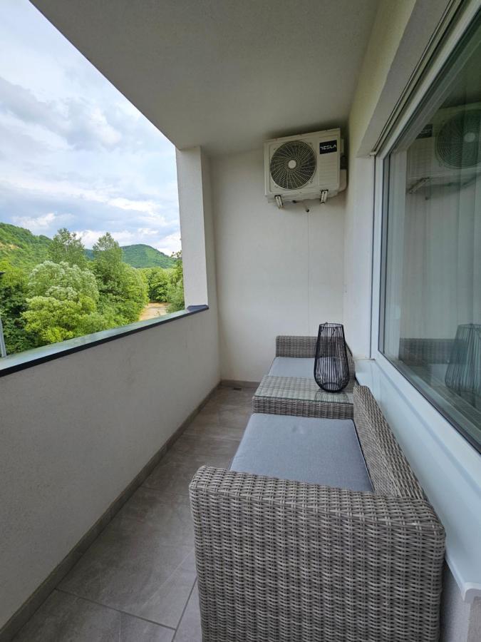 Adav Luxus Apartment Visoko Esterno foto