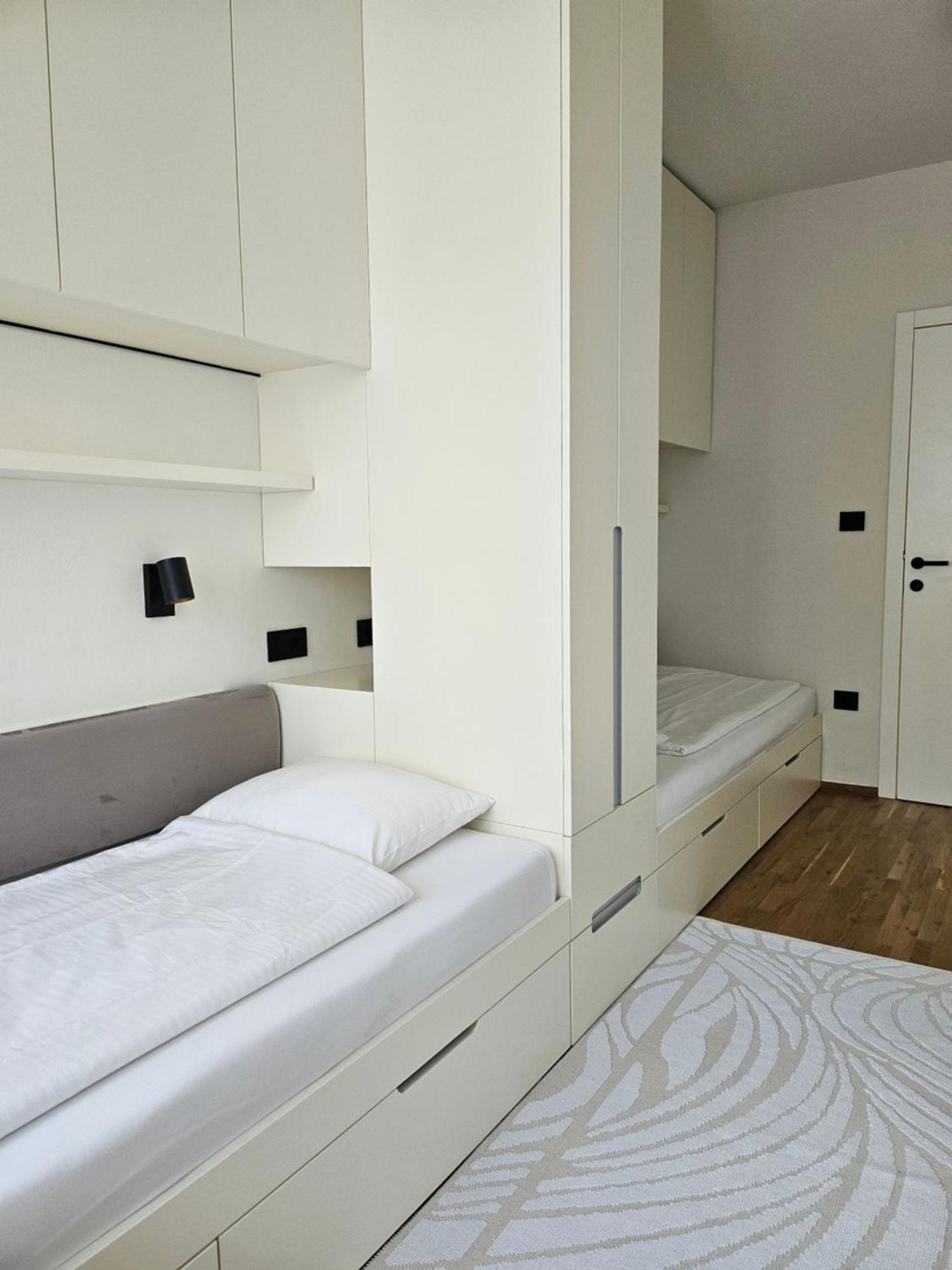Adav Luxus Apartment Visoko Esterno foto
